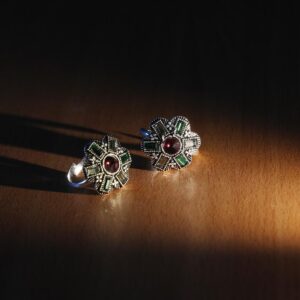 Pink ruby with green petaled flower toe ring - 4 pair