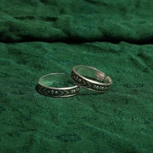 Stylish silver toe ring - 2 pair